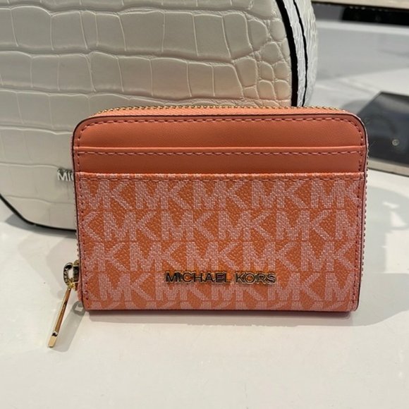 Michael Kors Jet Set Travel Medium Zip Around Card Case Sherbert Multi - Picture 13 of 16